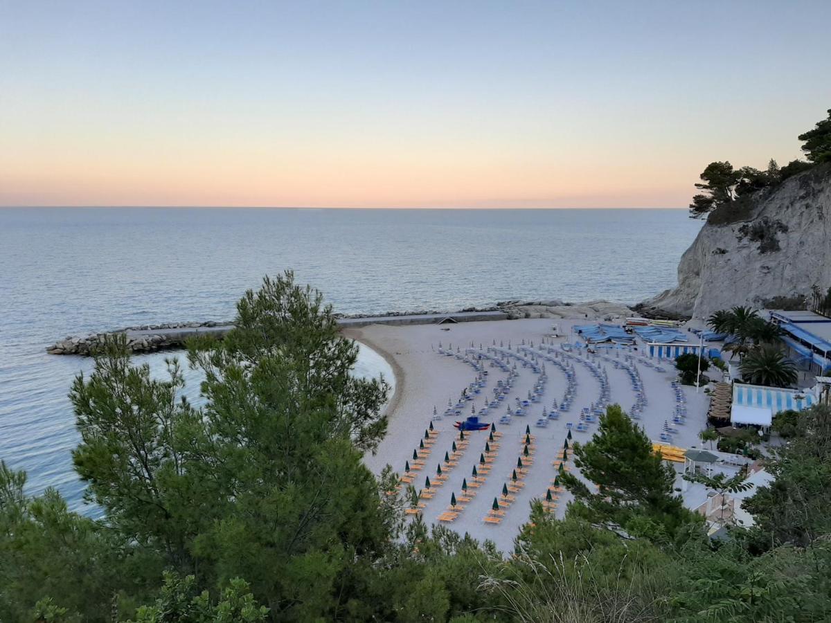 Mare di Stelle Bed and Breakfast Sirolo Esterno foto